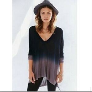 Urban Outfitters Pins and Needles Ombre V Neck Sweater Navy and Gray Size M